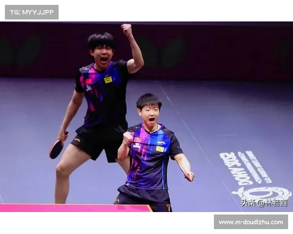 王楚钦模仿孙颖莎发球动作，队友互动萌翻观众