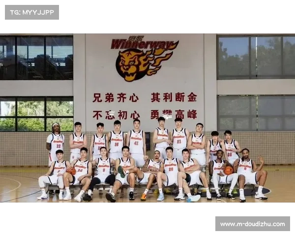 广东双外援合砍48分难救主，萨姆纳32分空砍